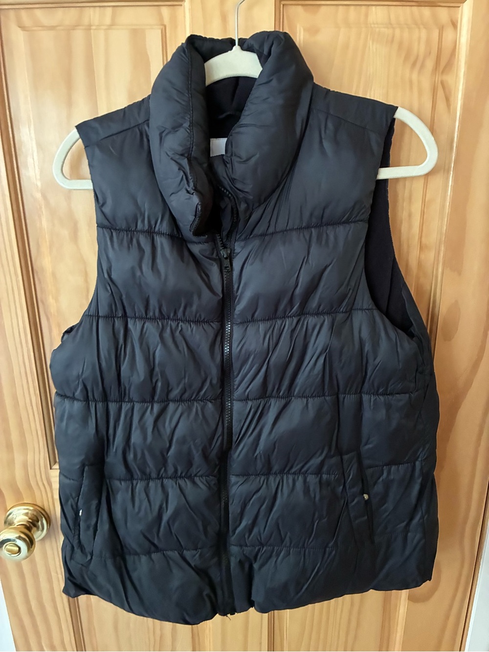 Old Navy Black Quilted Puffer Vest